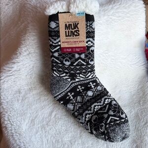 Muk Luks One Size Women's Black and Gray Patterned Cabin Socks Non Slip Winter